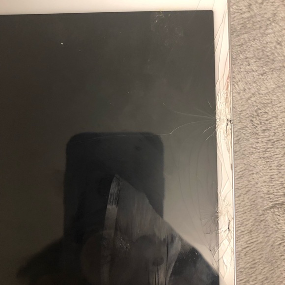 iPad - Picture 2 of 2